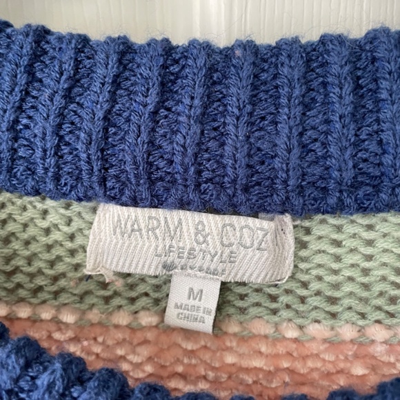 Warm and Cozy Lifestyle striped sweater - Size M - Picture 3 of 3